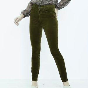 NWT Loft olive green high-waist corduroy skinny pants. Size 30.